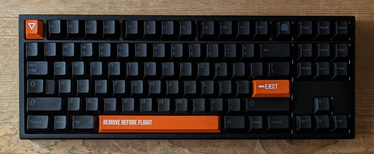 Freebird TKL, GMK Stealth, blackout kit, orange accents